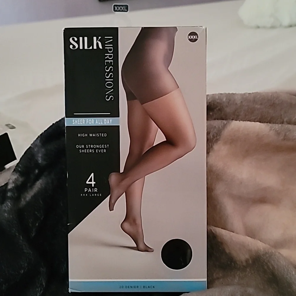 Silk Impressions Sheer Pantyhose Nylon Stockings 4-Pack Sz XXXL‎ 20 Denier Black